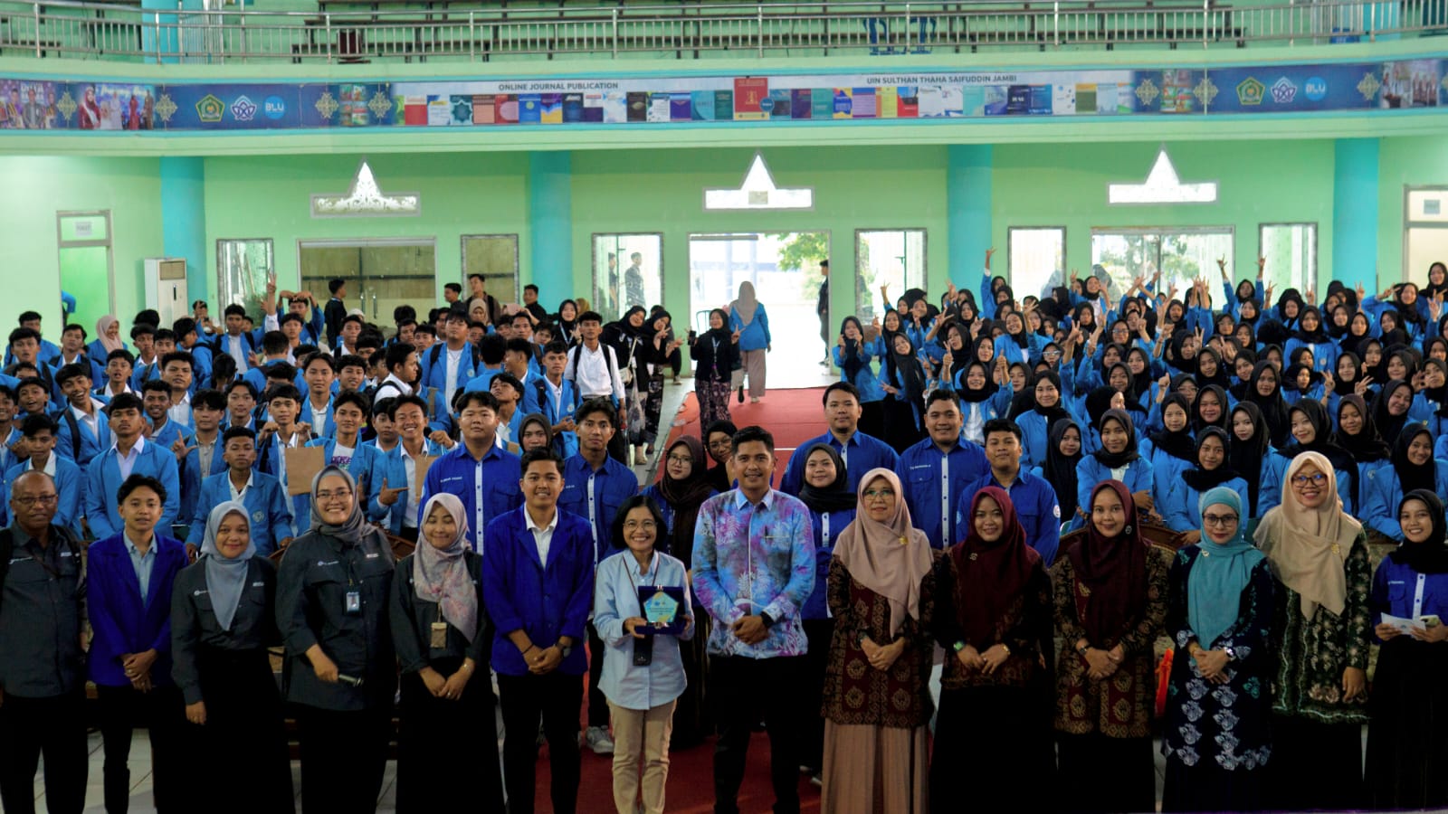 Bank Indonesia Jambi Hadir dalam Gema Sholawat FEBI